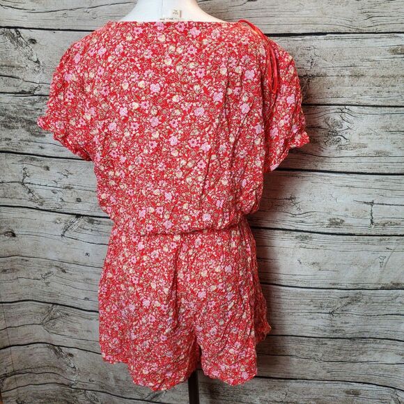 BEBOP Floral Cap Sleeve Surplice Neckline Shorts Romper Juniors Rayon Size XL - Picture 3 of 7